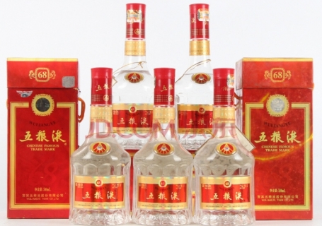 国窖1573和五粮液千元级别白酒哪个更好喝？二手回收行情价格多少钱？